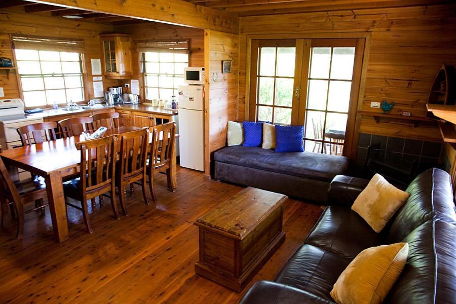 Minimbah Farm Cottages-Family Farmstay- Choose From 2 & 3 Bedroom Cottages And 6 Bedroom House Kangaroo Valley Εξωτερικό φωτογραφία